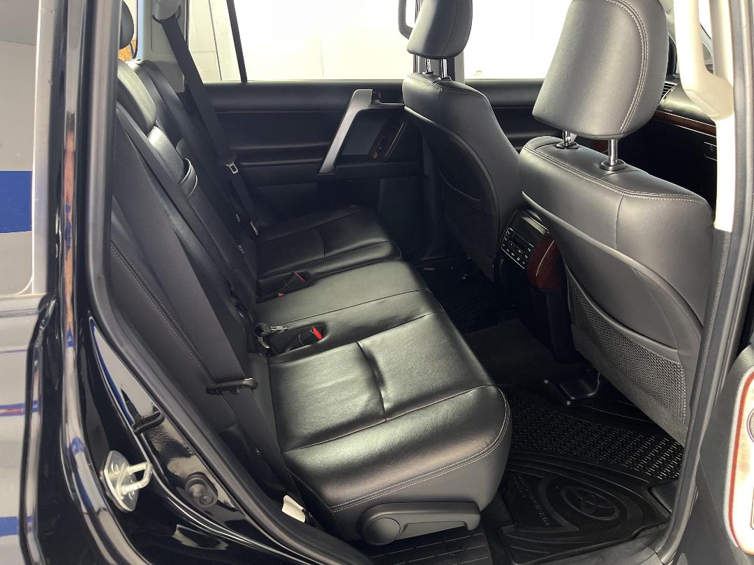 Photo '20' of Toyota Landcruiser Prado