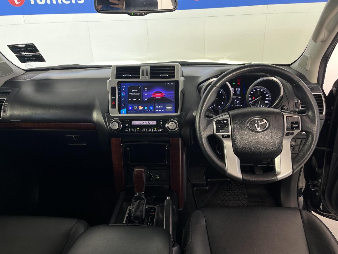 Photo '17' of Toyota Landcruiser Prado