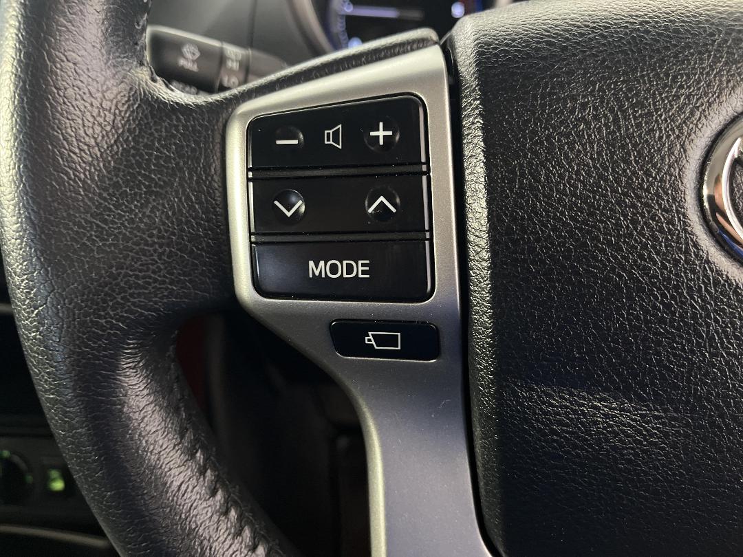 Photo '27' of Toyota Landcruiser Prado