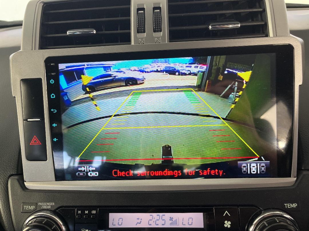 Photo '28' of Toyota Landcruiser Prado