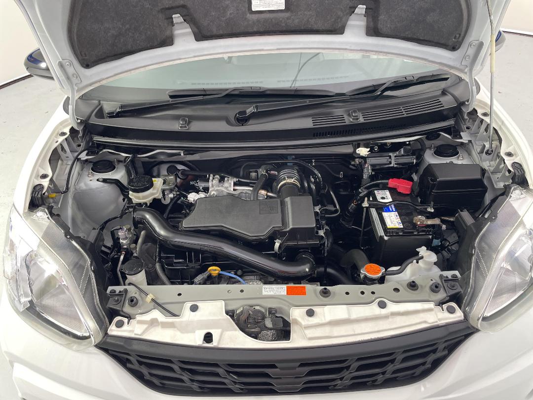 Photo '13' of Toyota Passo