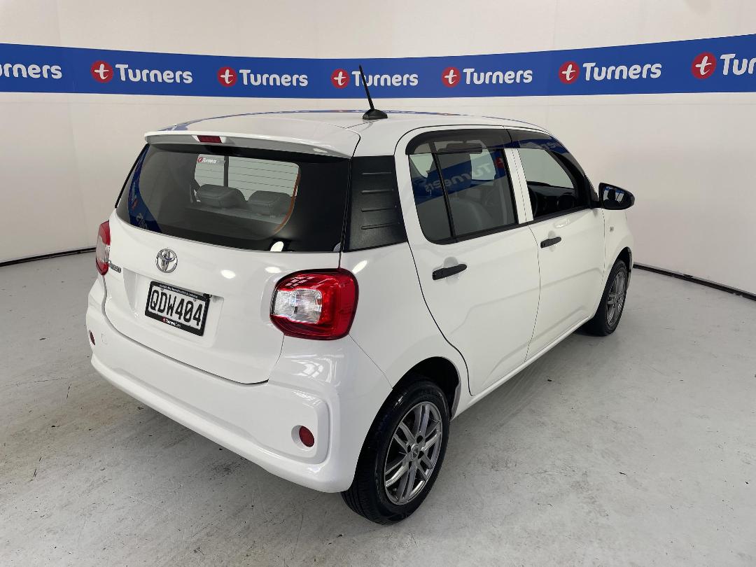 Photo '7' of Toyota Passo