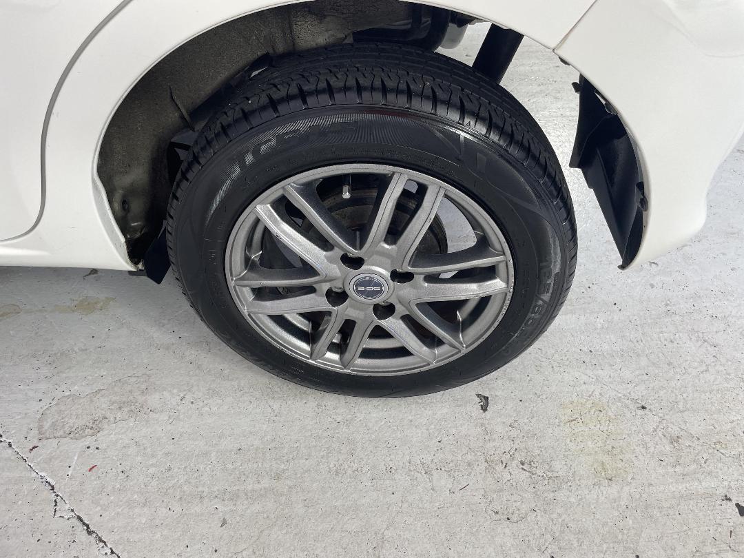 Photo '11' of Toyota Passo