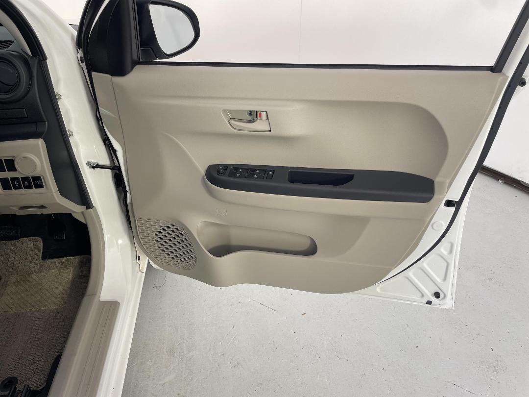 Photo '15' of Toyota Passo