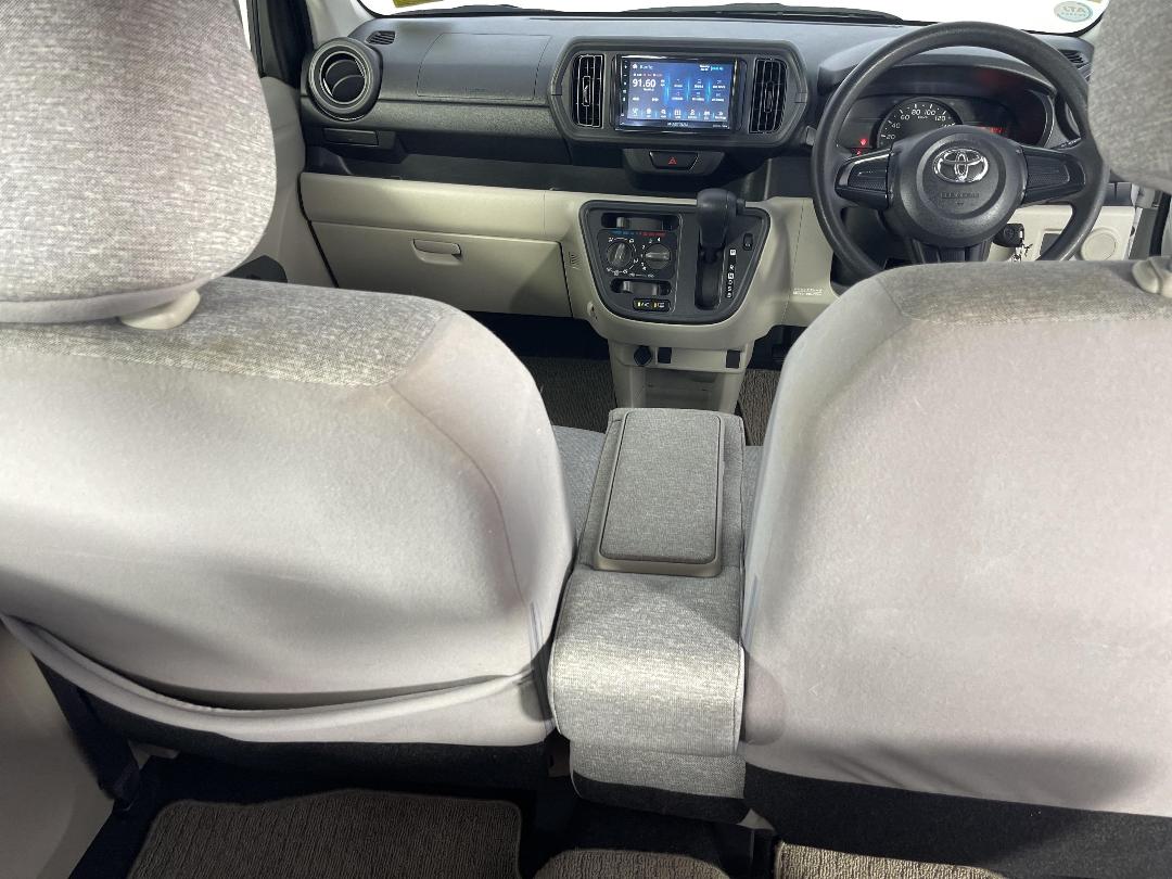 Photo '18' of Toyota Passo