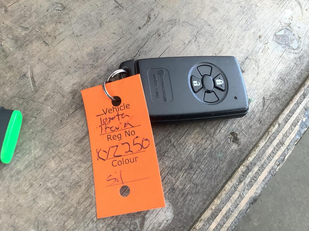 Photo '20' of Toyota Previa Photo '20' of Toyota Previa