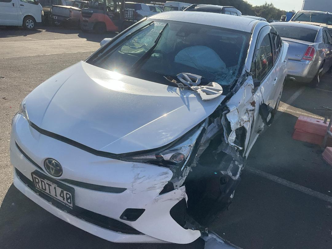 Photo '2' of Toyota Prius Hybrid