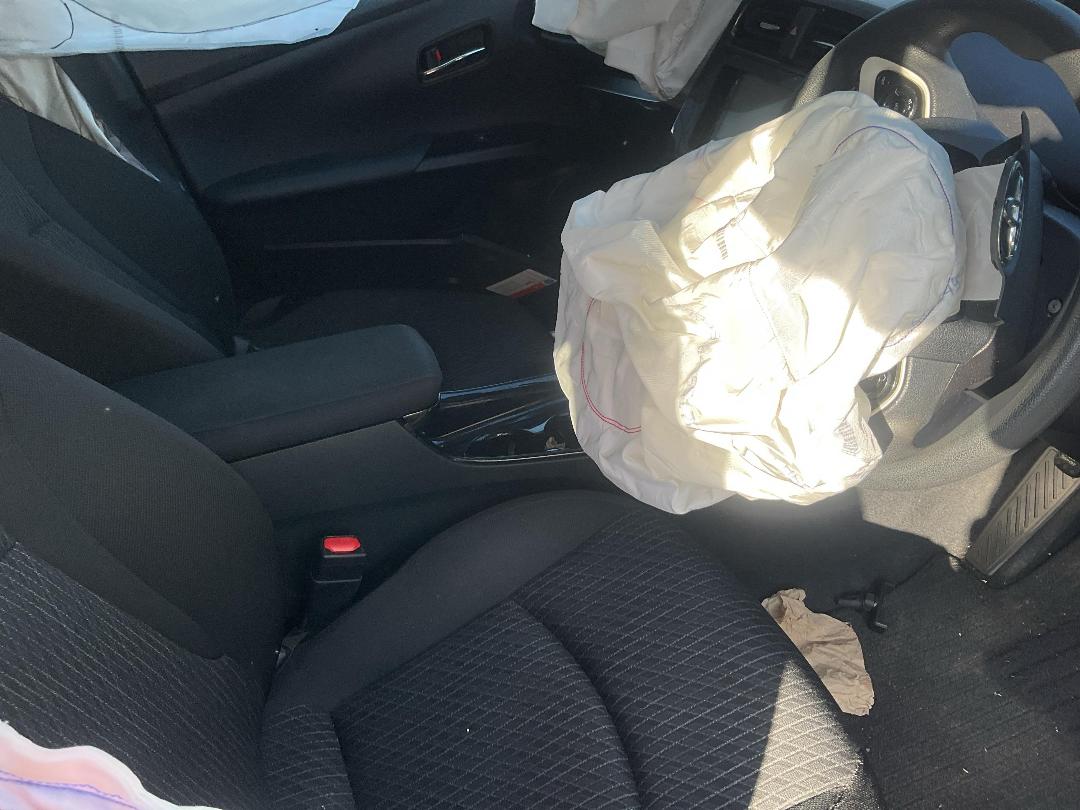 Photo '13' of Toyota Prius Hybrid