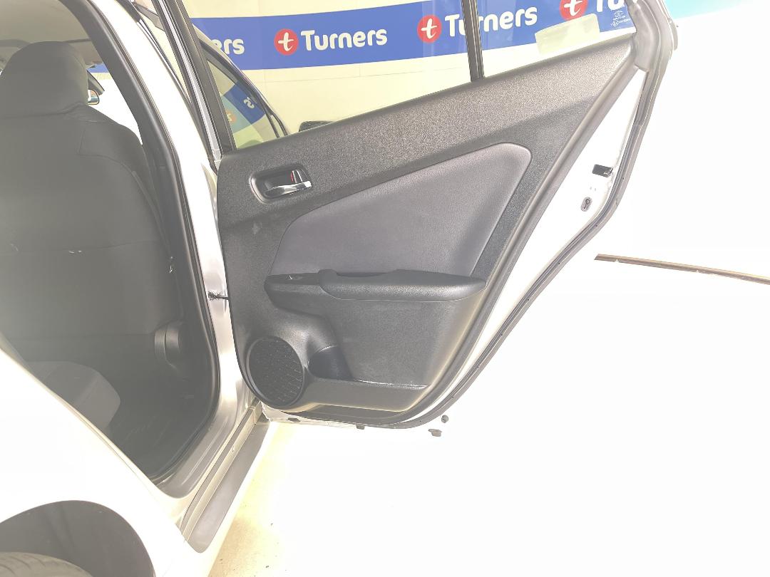 Photo '19' of Toyota Prius