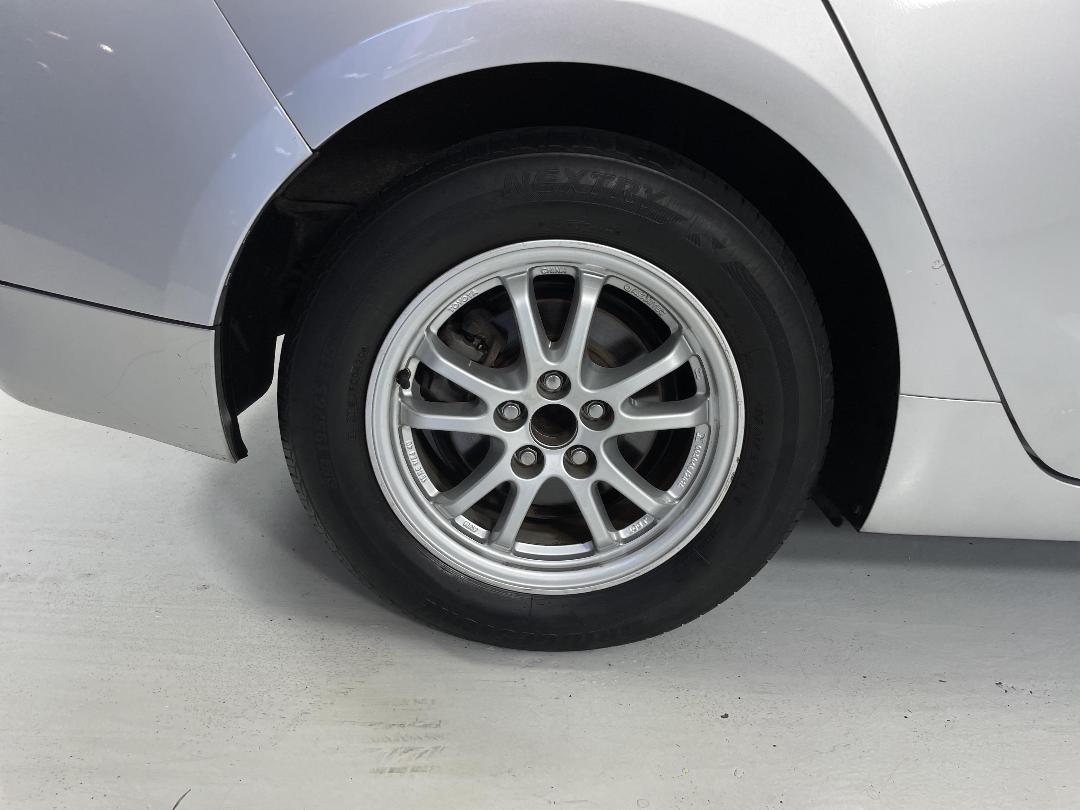 Photo '12' of Toyota Prius Photo '12' of Toyota Prius