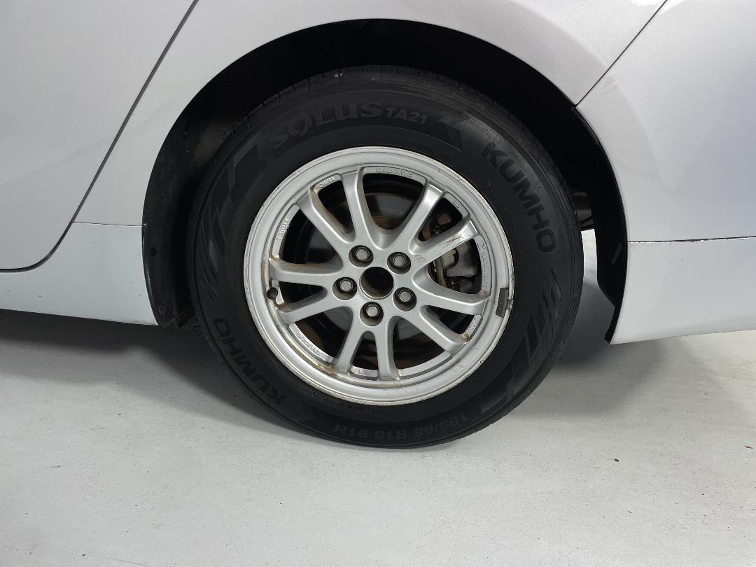 Photo '11' of Toyota Prius Photo '11' of Toyota Prius