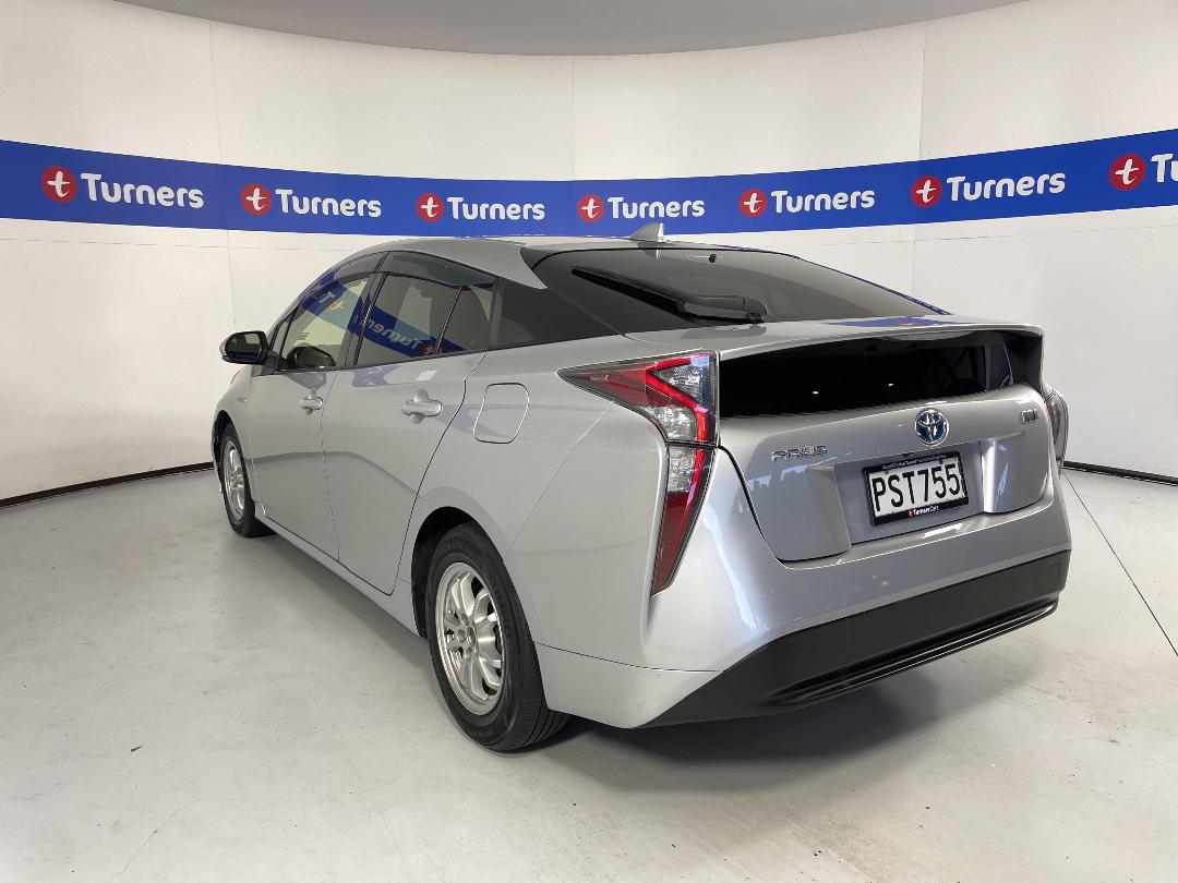 Photo '5' of Toyota Prius Photo '5' of Toyota Prius