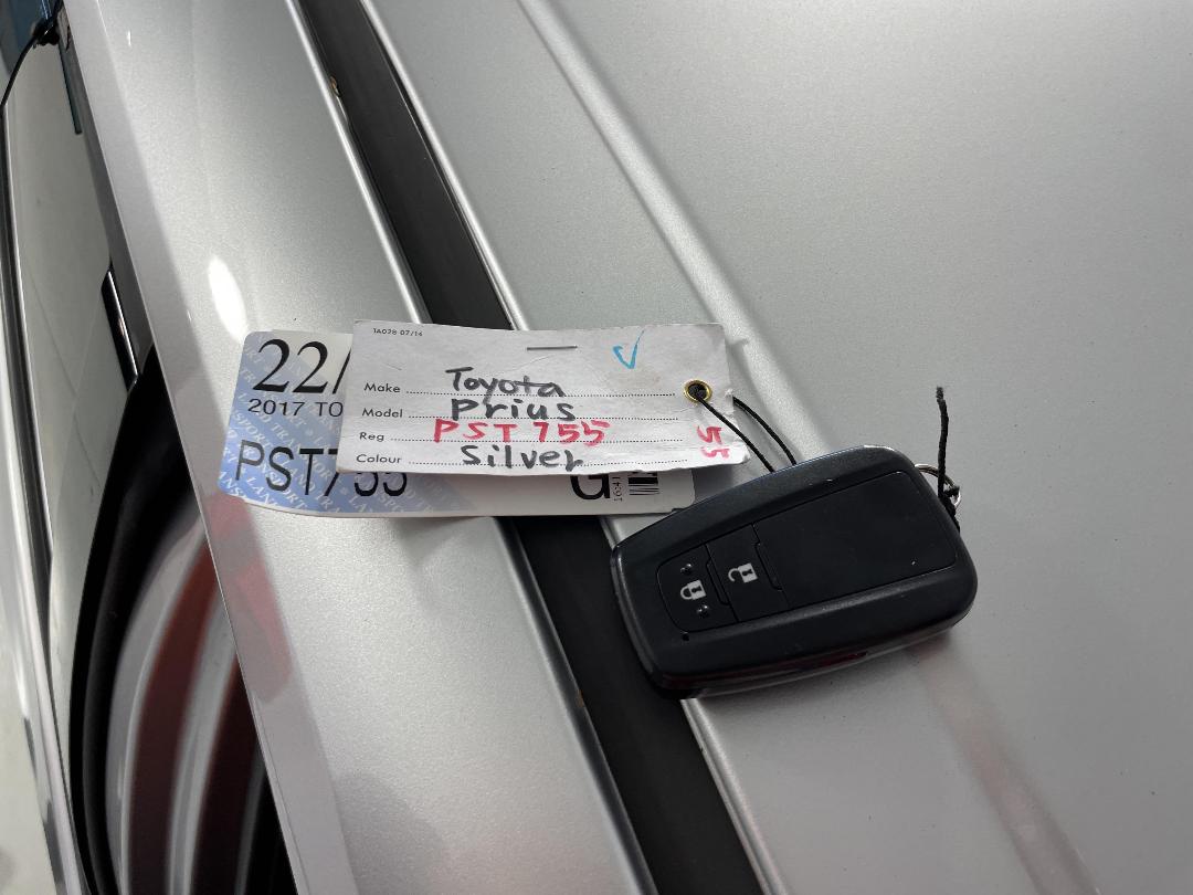 Photo '22' of Toyota Prius Photo '22' of Toyota Prius