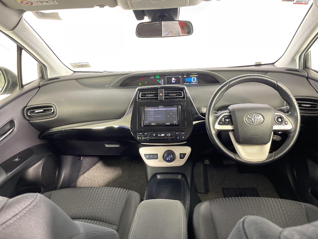 Photo '17' of Toyota Prius Photo '17' of Toyota Prius