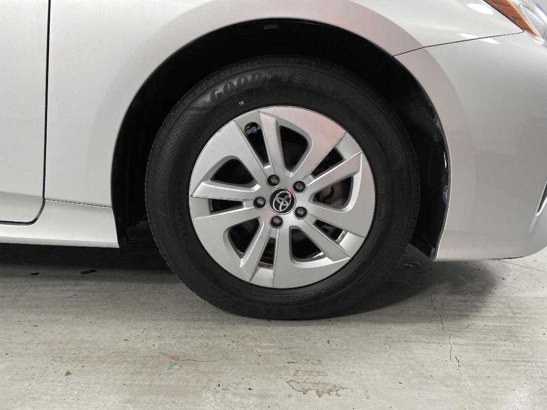 Photo '9' of Toyota Prius Photo '9' of Toyota Prius