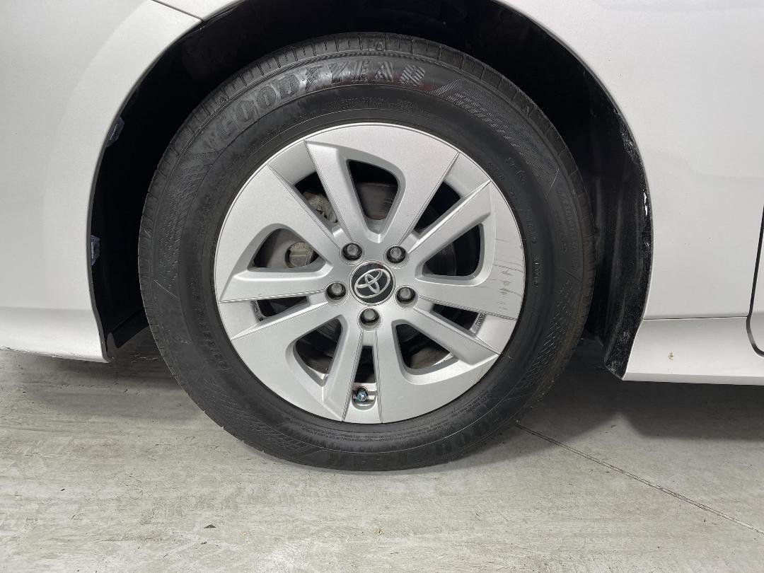 Photo '10' of Toyota Prius Photo '10' of Toyota Prius