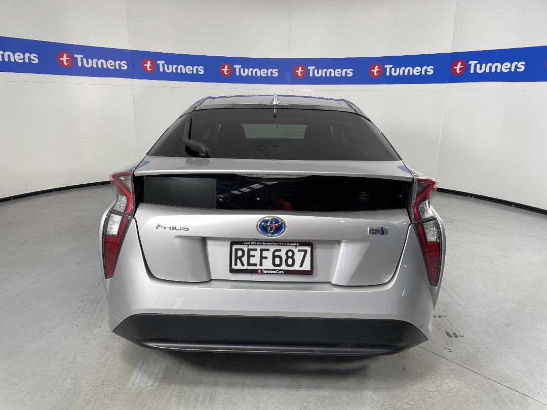 Photo '6' of Toyota Prius Photo '6' of Toyota Prius