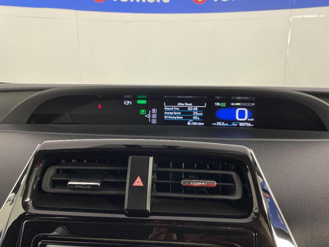 Photo '21' of Toyota Prius Photo '21' of Toyota Prius