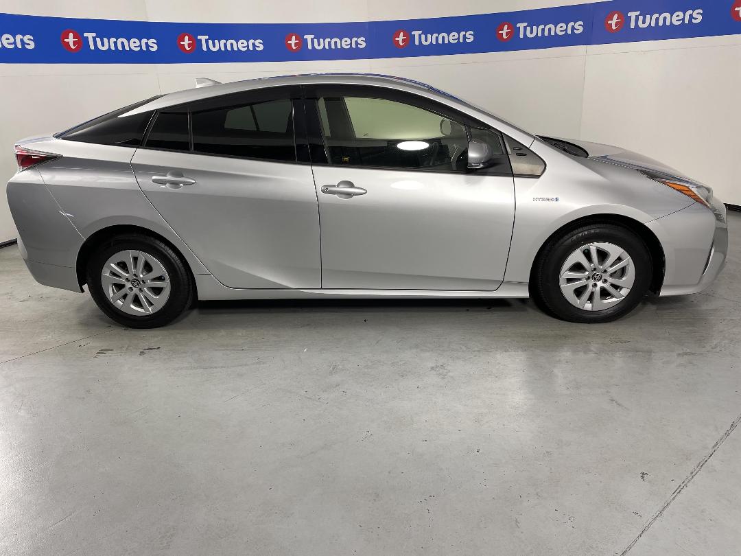 Photo '23' of Toyota Prius Photo '23' of Toyota Prius