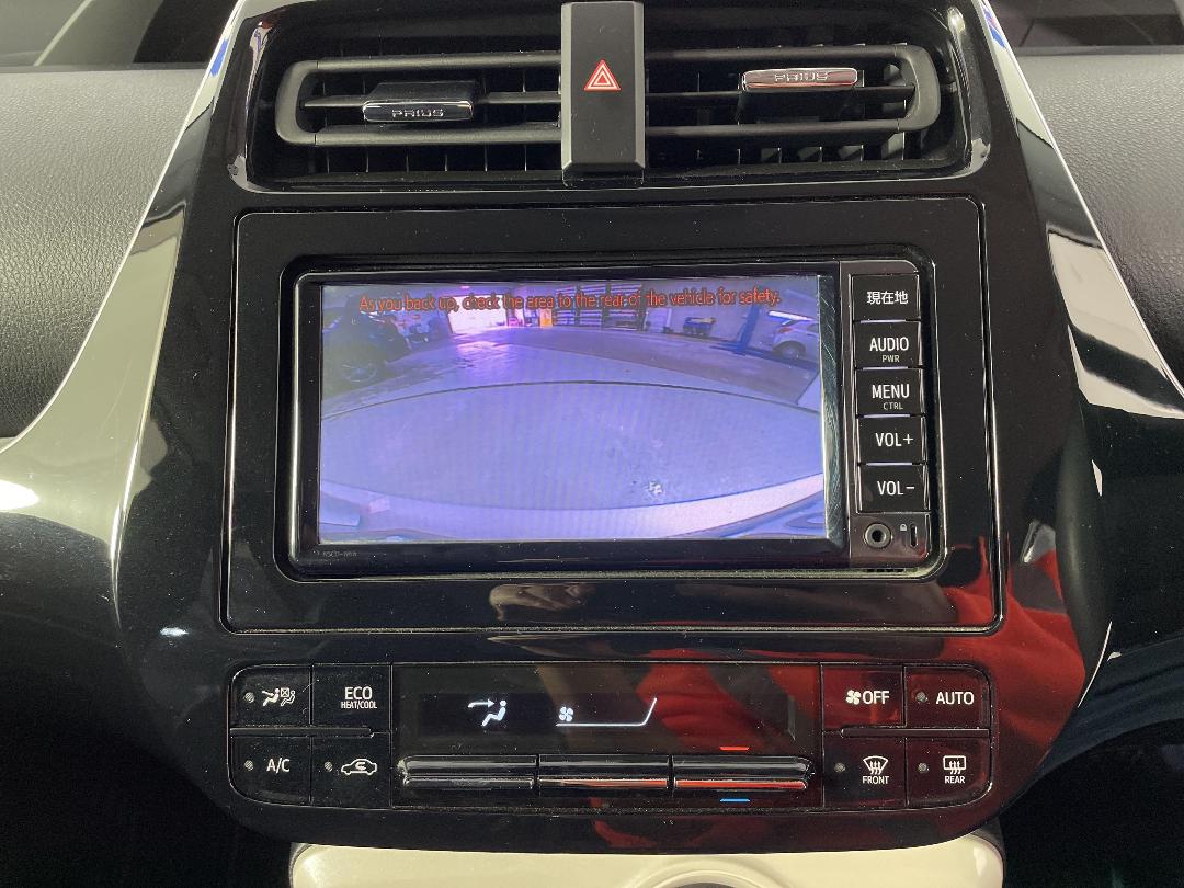 Photo '28' of Toyota Prius Photo '28' of Toyota Prius