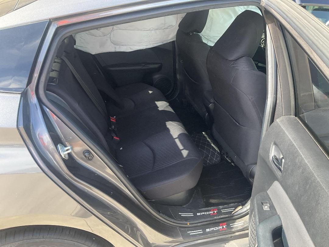 Photo '12' of Toyota Prius