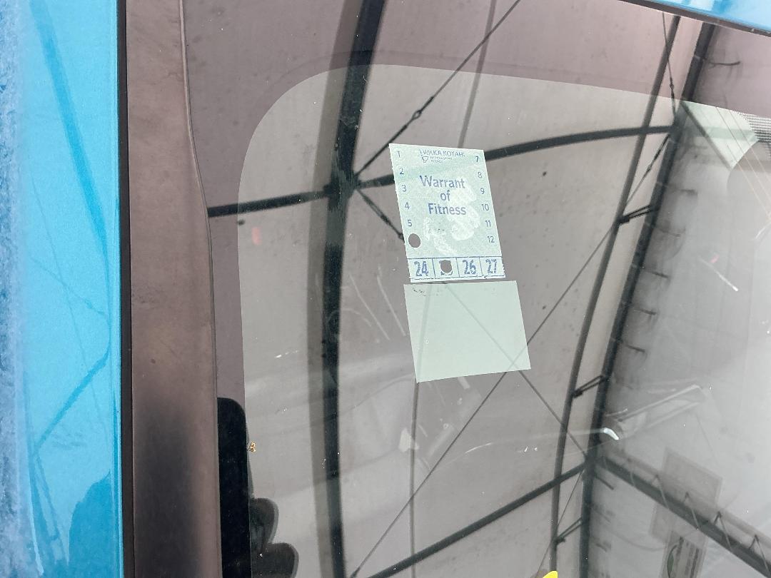 Photo '12' of Toyota Prius Phev Photo '12' of Toyota Prius Phev