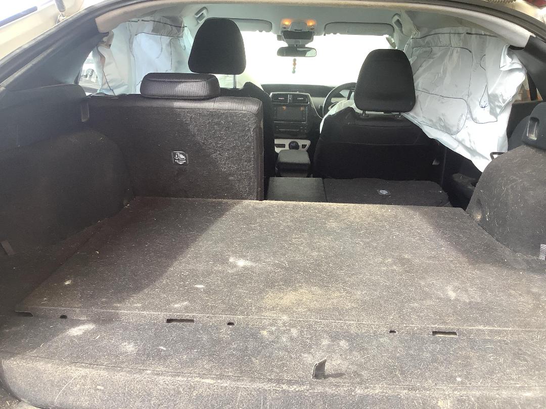 Photo '10' of Toyota Prius PHV Photo '10' of Toyota Prius PHV