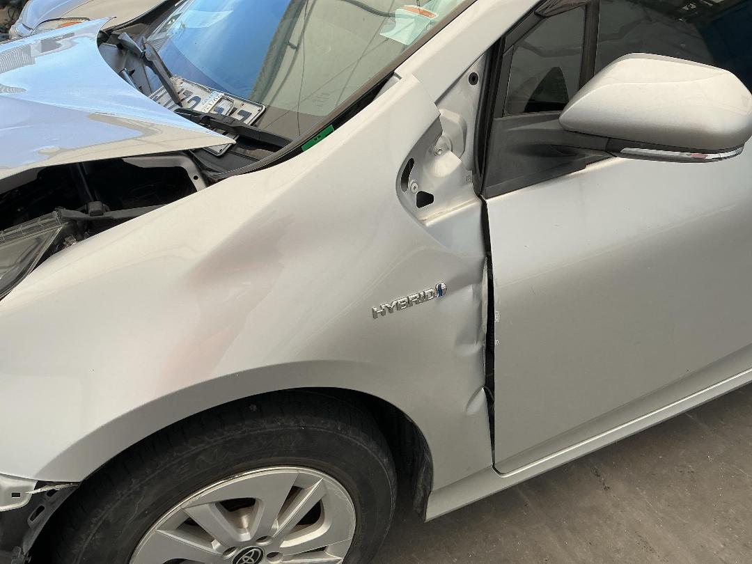 Photo '10' of Toyota Prius Hybrid