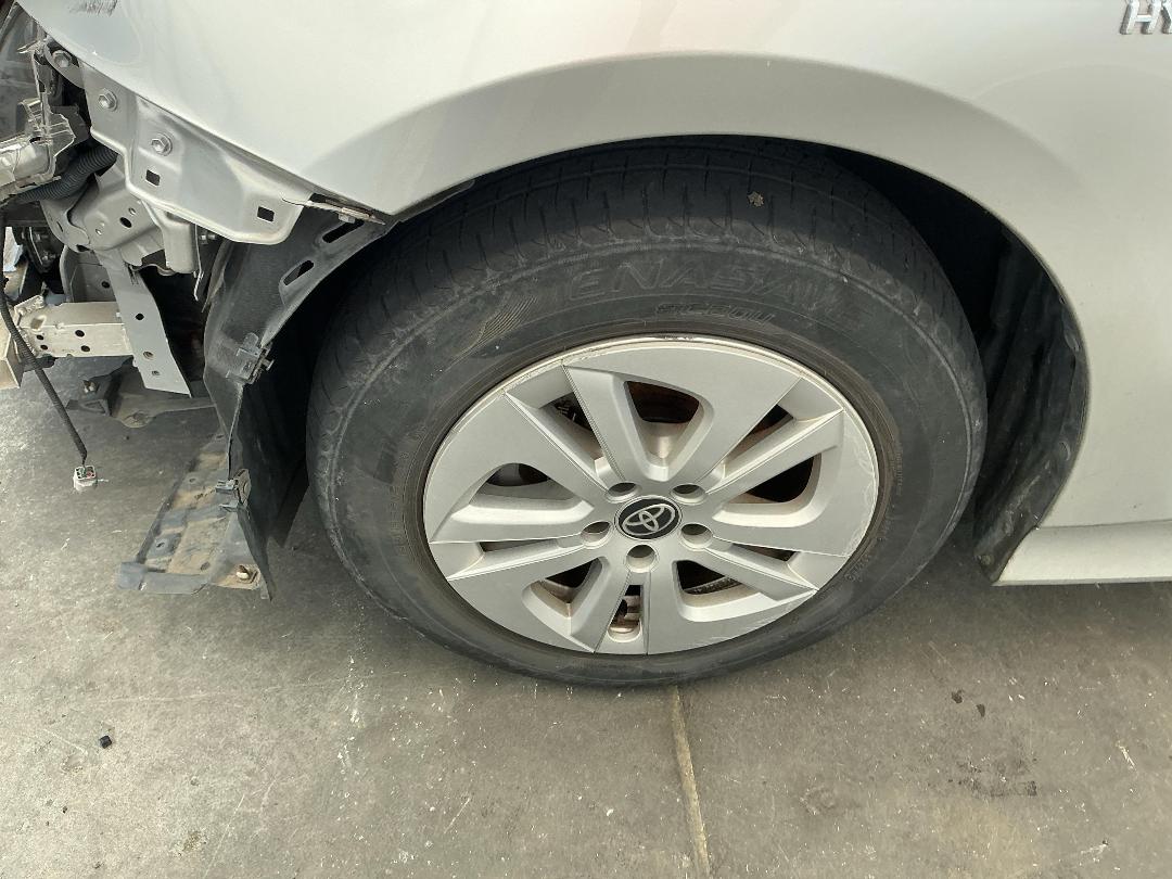 Photo '9' of Toyota Prius Hybrid