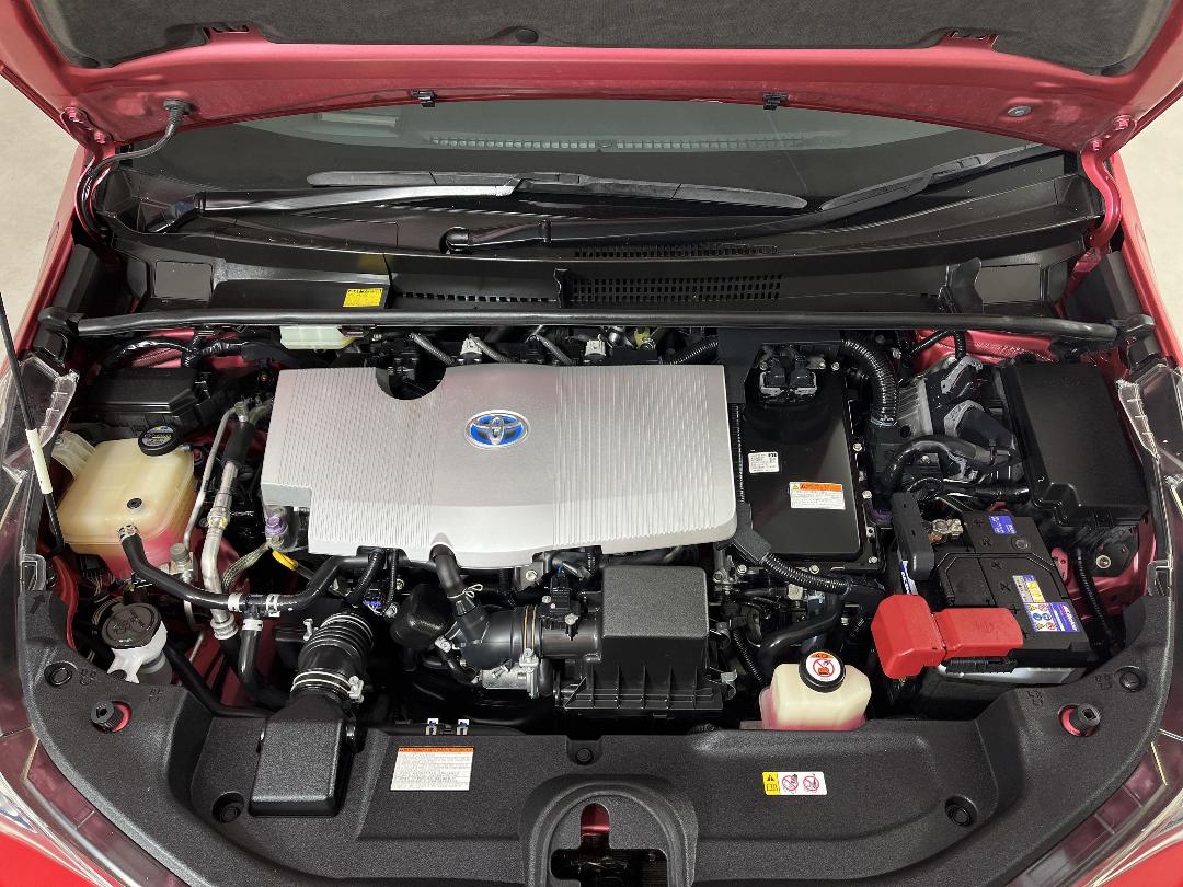 Photo '13' of Toyota Prius