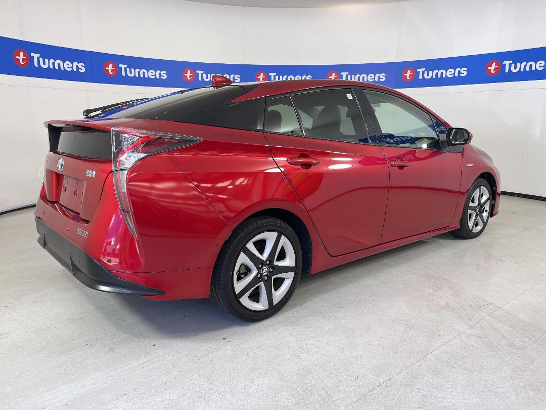 Photo '7' of Toyota Prius