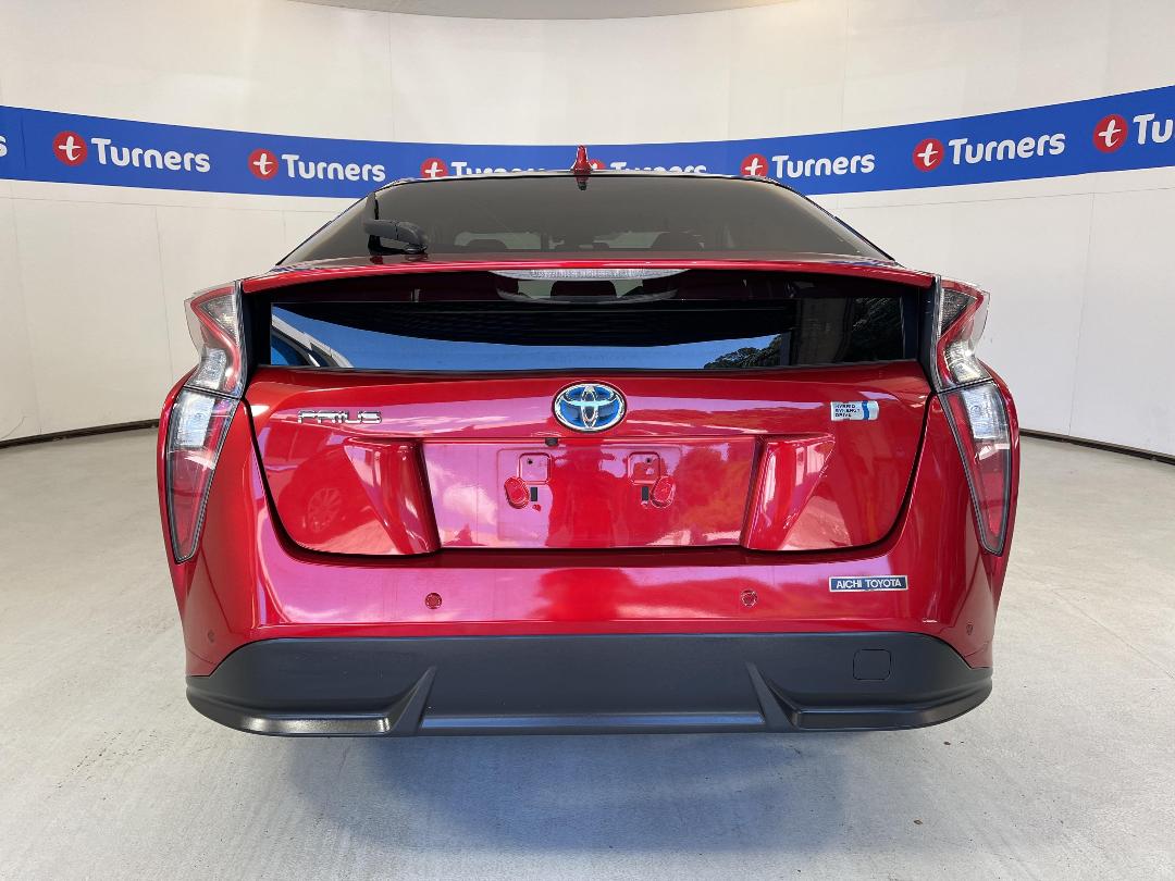 Photo '6' of Toyota Prius