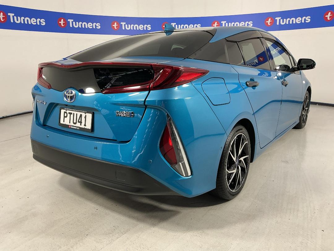 Photo '7' of Toyota Prius Photo '7' of Toyota Prius