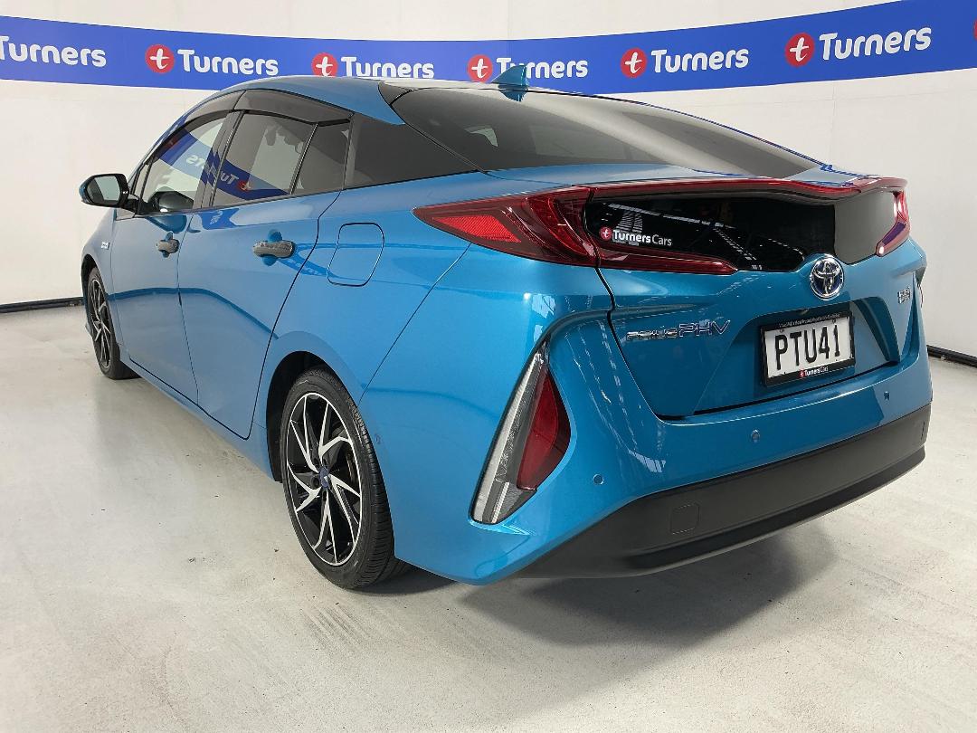 Photo '5' of Toyota Prius Photo '5' of Toyota Prius