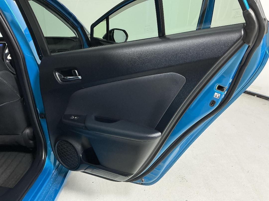 Photo '19' of Toyota Prius Photo '19' of Toyota Prius