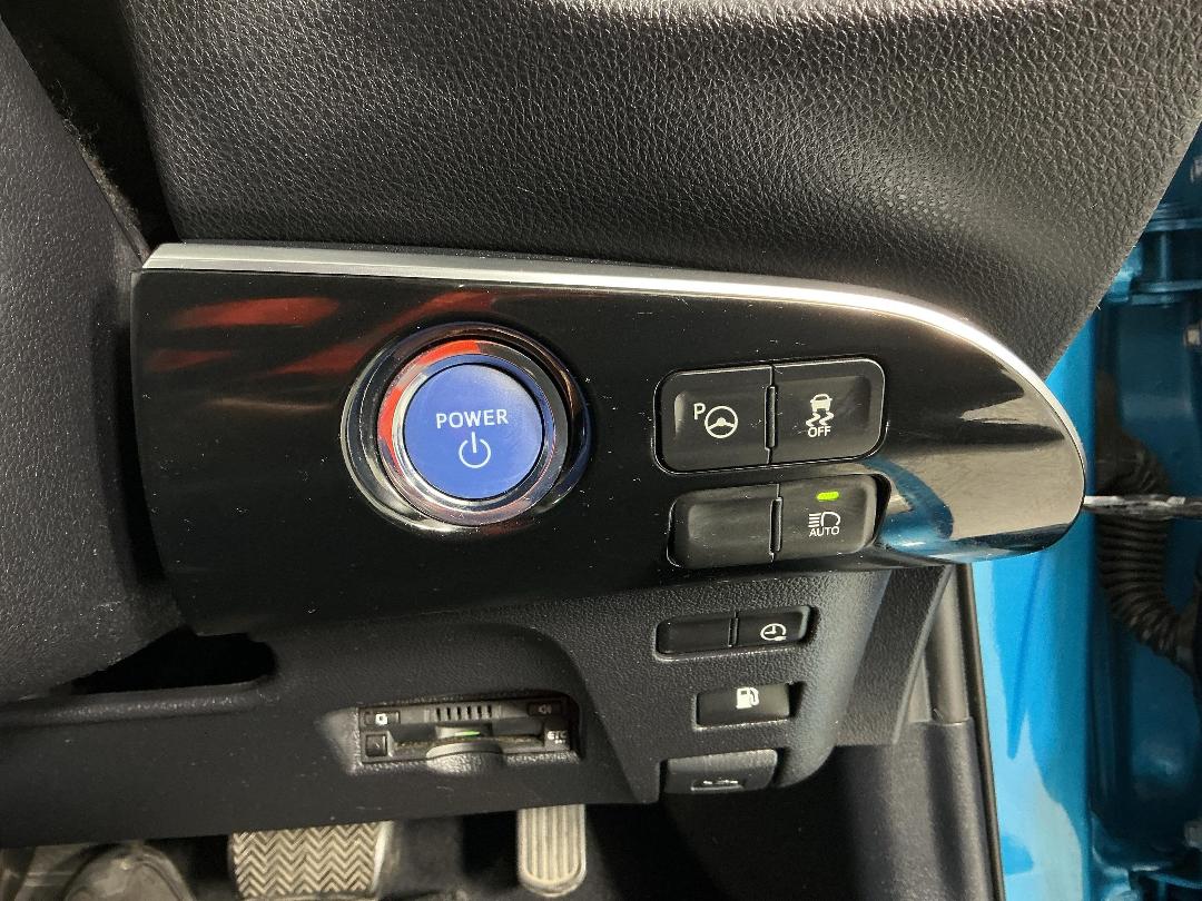 Photo '26' of Toyota Prius Photo '26' of Toyota Prius