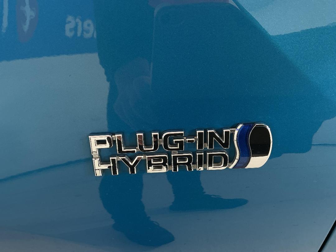 Photo '30' of Toyota Prius Photo '30' of Toyota Prius