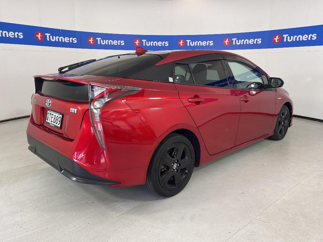 Photo '7' of Toyota Prius Photo '7' of Toyota Prius