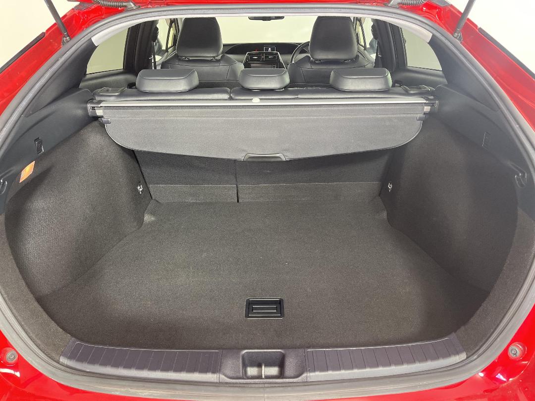 Photo '14' of Toyota Prius Photo '14' of Toyota Prius