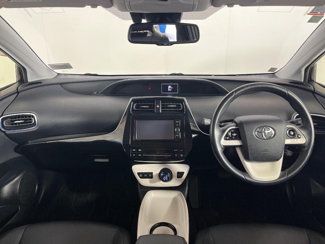 Photo '17' of Toyota Prius Photo '17' of Toyota Prius