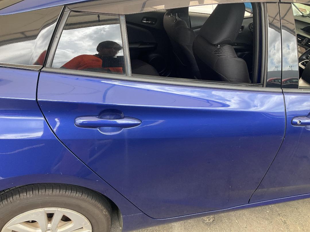 Photo '13' of Toyota Prius