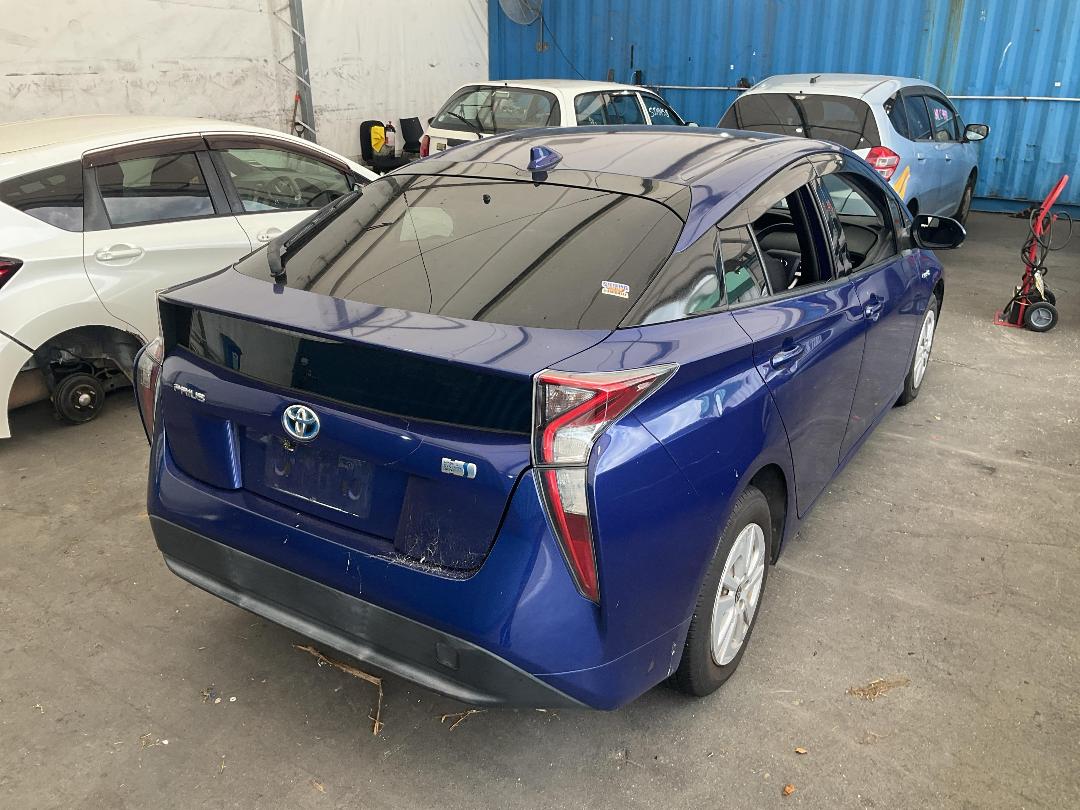 Photo '11' of Toyota Prius
