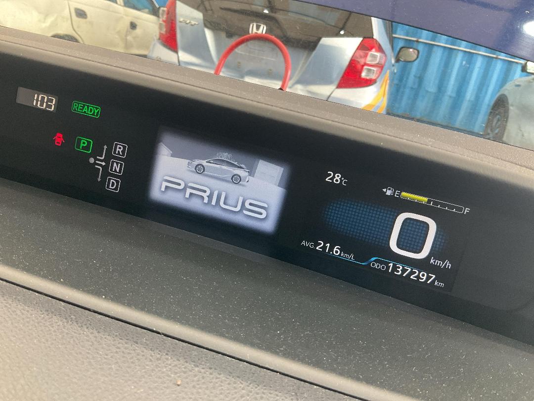 Photo '16' of Toyota Prius
