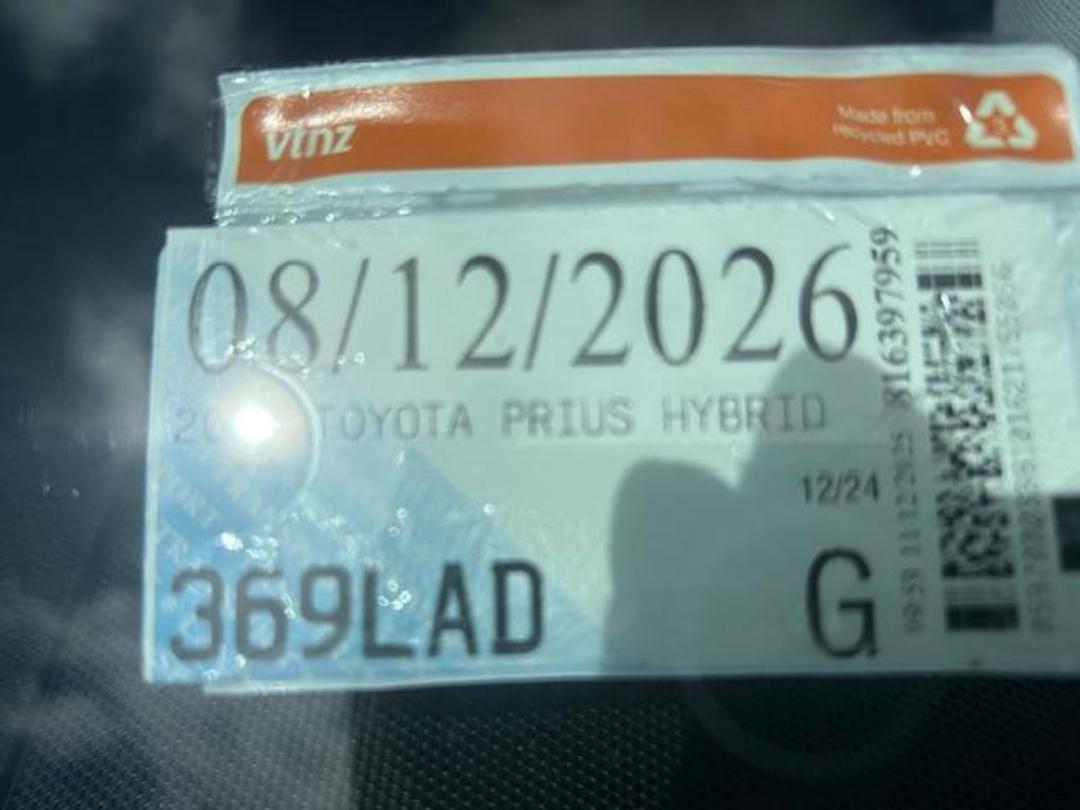 Photo '6' of Toyota Prius Hybrid