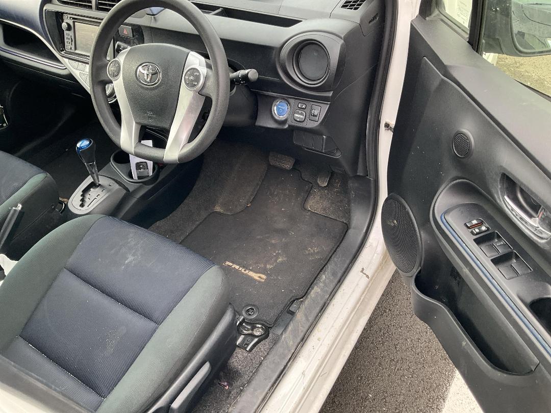 Photo '9' of Toyota Prius C GX