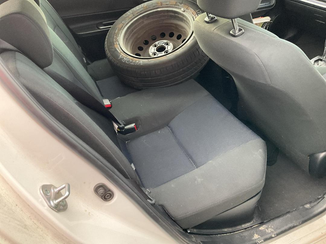 Photo '11' of Toyota Prius C GX