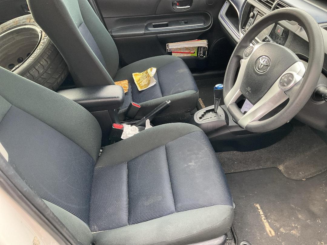 Photo '10' of Toyota Prius C GX