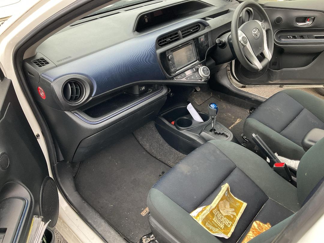 Photo '14' of Toyota Prius C GX