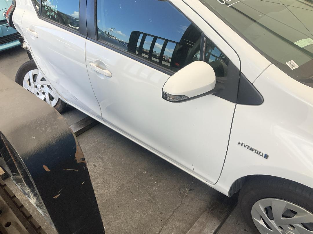 Photo '3' of Toyota Prius C GX Photo '3' of Toyota Prius C GX