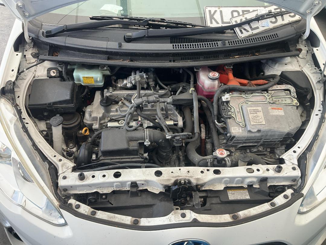 Photo '15' of Toyota Prius C GX Photo '15' of Toyota Prius C GX